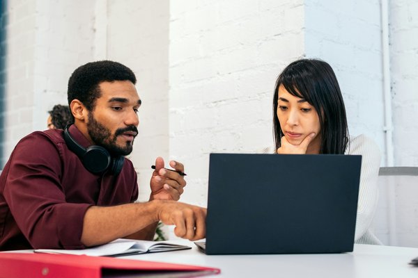 Engager un community manager à Monaco pour booster votre marque